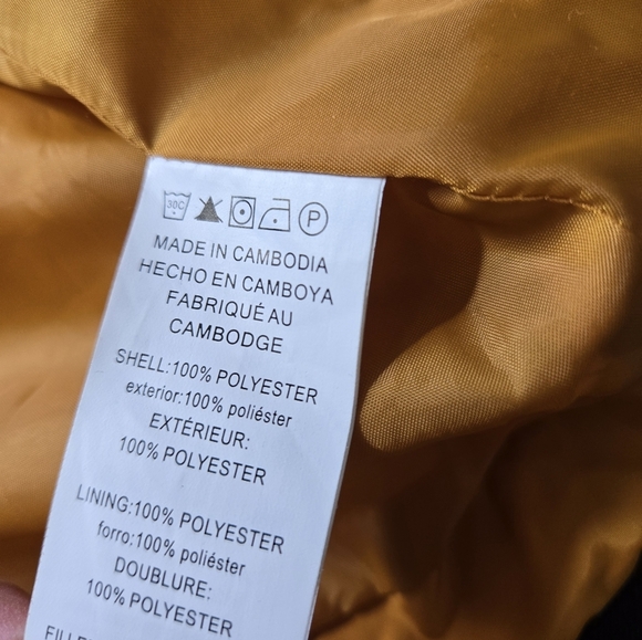 MICHAEL KORS Mustard Yellow Quilted Vest With Gold Snap Buttons. Size Medium - Picture 9 of 12